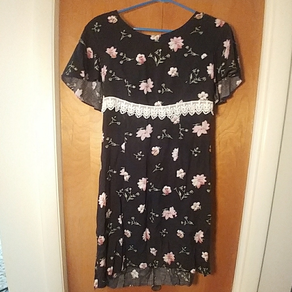 Basic Editions vintage dress